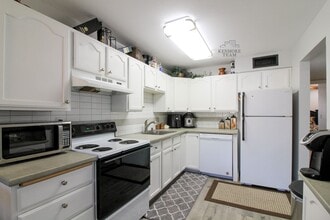 Building Photo - 303 Gage Blvd