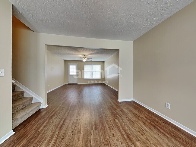 Foto del edificio - 2717 Fister Place Boulevard