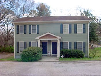 Building Photo - 840 Rosedale Ave