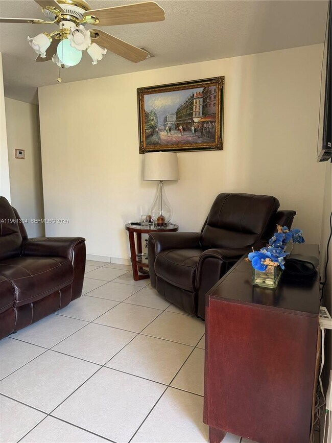 Foto del edificio - 4761 NW Flagler Terrace