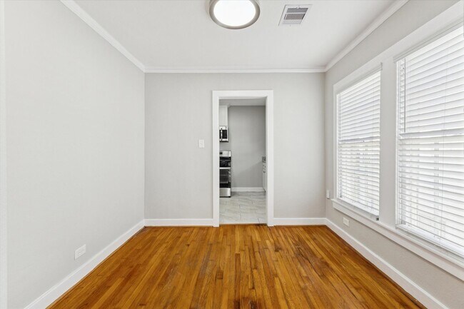 Foto del edificio - 1810/1812 W. Alabama St Apartments