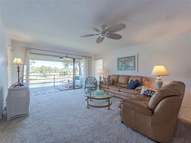 Building Photo - 7110 Fairway Bend Ln