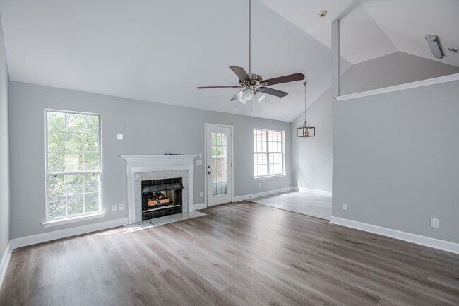 Building Photo - 1449 Brighton Cir