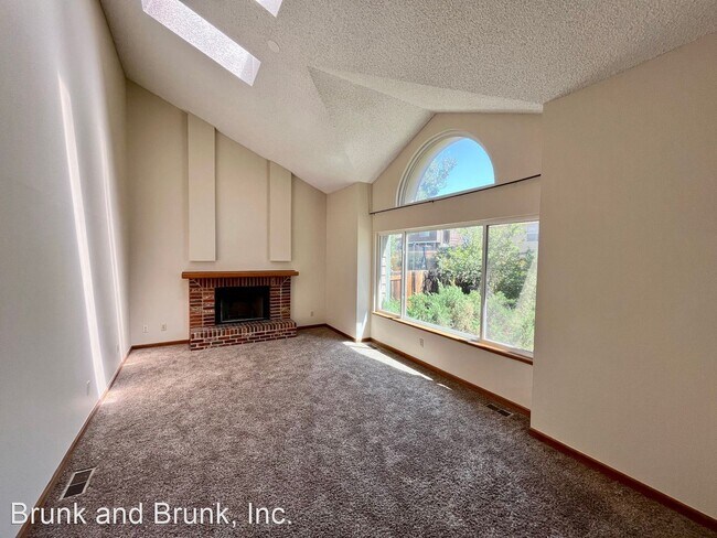 Building Photo - 3 br, 2.5 bath House - 8889 Bellcove Circle