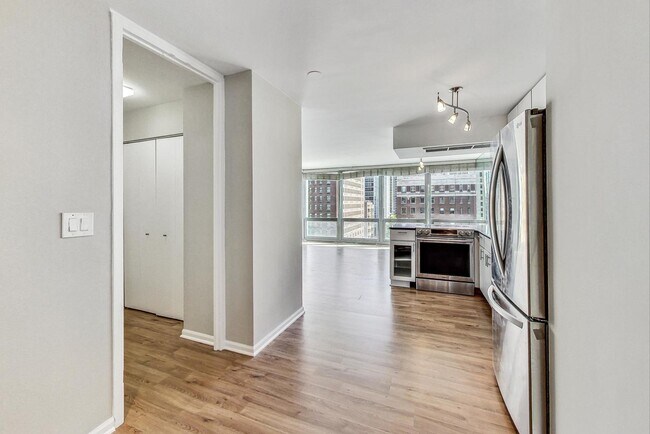 Foto del edificio - 21 W Goethe St