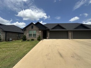 Building Photo - 15428 County Rd 192