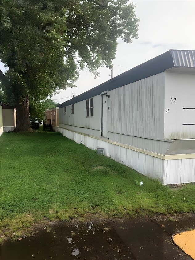 Building Photo - 37 Mahoning Ave