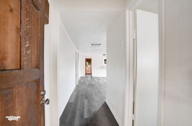 Building Photo - 312 Fillmore St