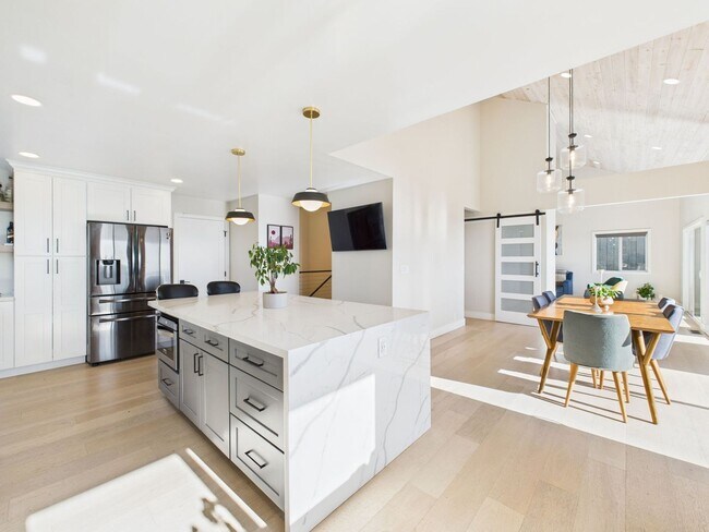 Foto del edificio - 3325 Brunell Dr