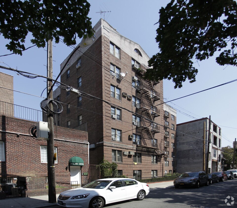 Building Photo - 1215 47th St