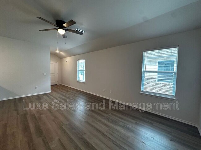 Building Photo - 3713 Franks Way