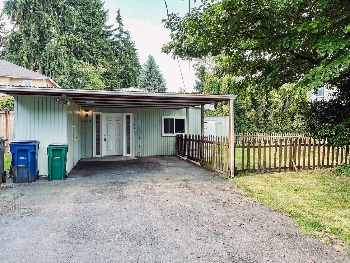 Primary Photo - 7550 122nd Ave NE