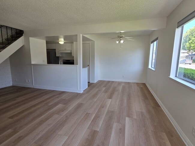 Building Photo - 2647 Spinnaker Ave