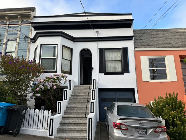 Front entrance - 2529 McAllister St