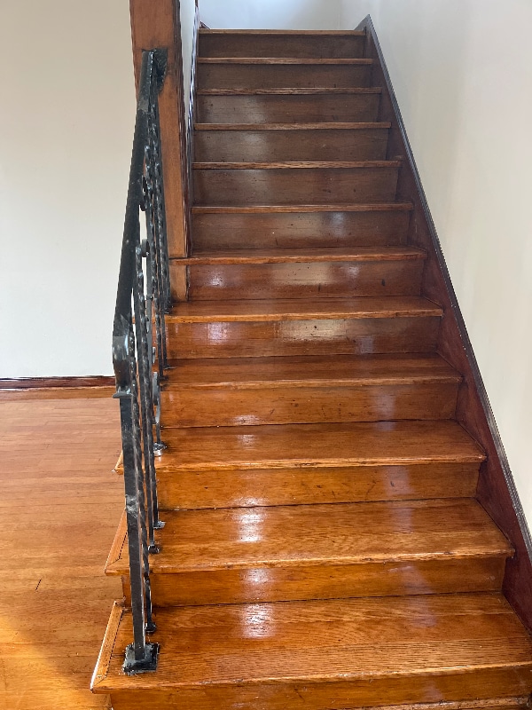 Building Photo - 1037 E 18th Ave