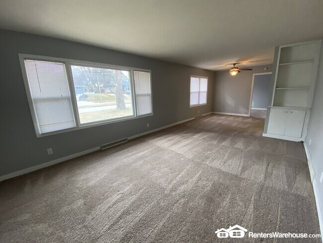 Foto del edificio - 1417 Cummins Pkwy