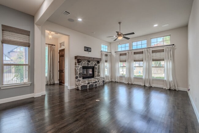 Foto del edificio - 1117 Ferndale Dr