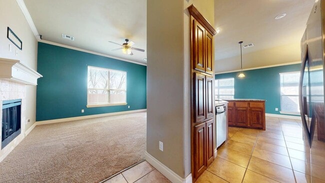 Foto del edificio - 313 Marilyn Glover St