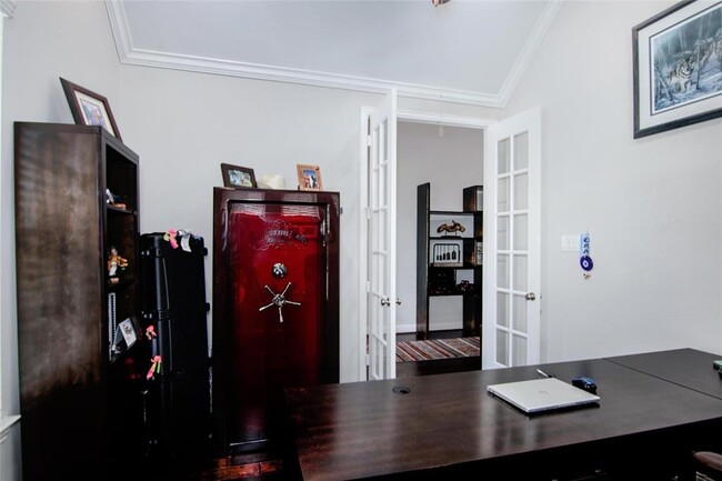 Building Photo - 28205 Bennett Pass Dr