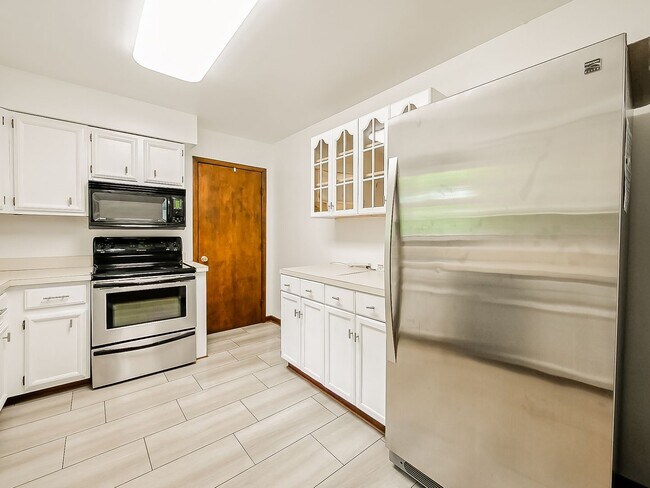 Foto del edificio - Your Private Retreat Just Minutes from Downtown South Lyon