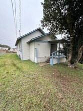 Building Photo - 113 Fred St