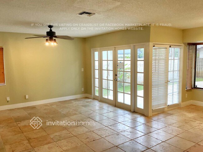 Foto del edificio - 8790 SW 57th St