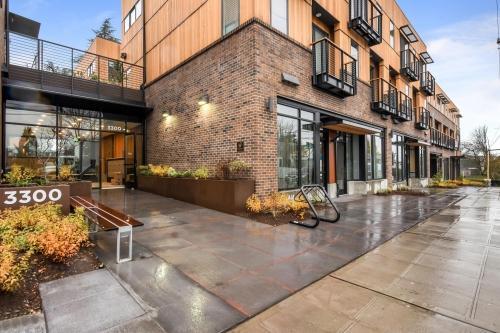 Foto del edificio - 3 bedroom in Seattle WA 98115