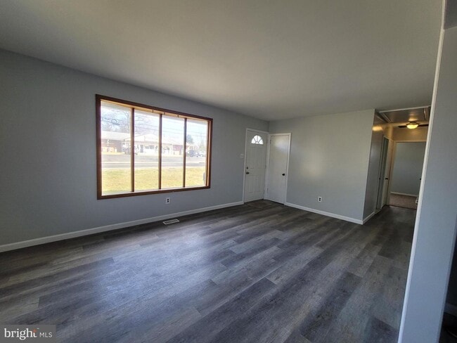 Building Photo - 1207 Cooper St