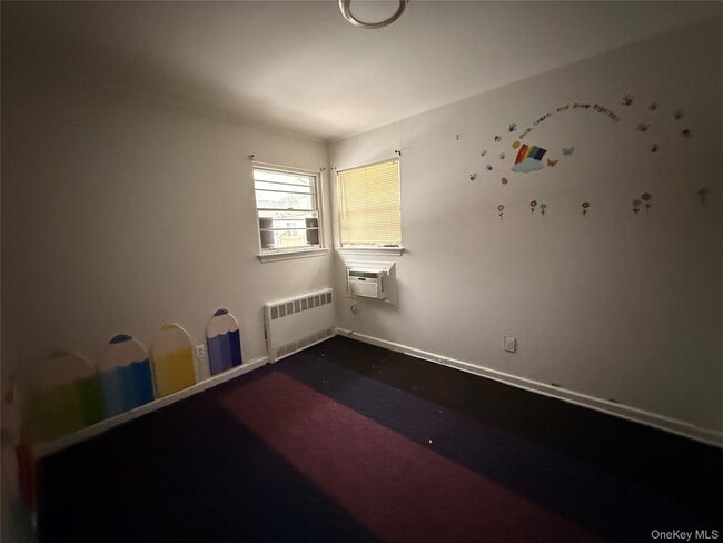 Building Photo - 46 Elmira St