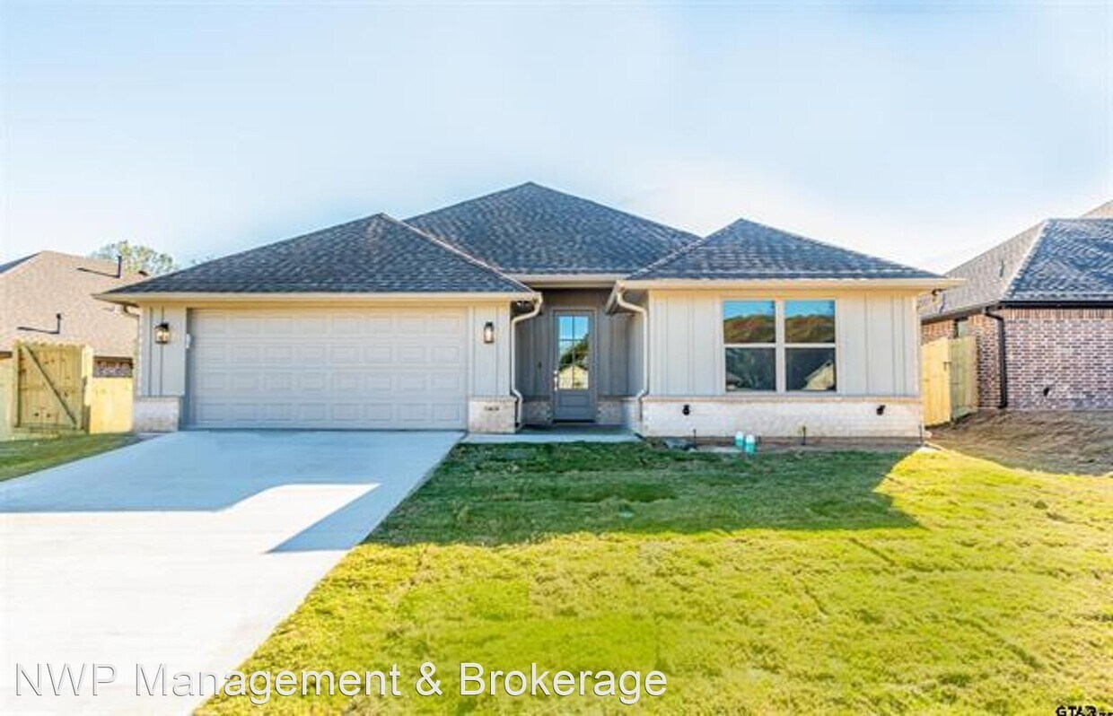 3 br, 2 bath House 10014 Dayspring Dr House Rental in Flint, TX