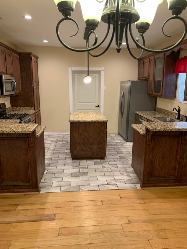 Foto principal - 503 W Mesquite Ave