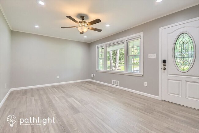 Foto del edificio - 2455 Thornton Drive