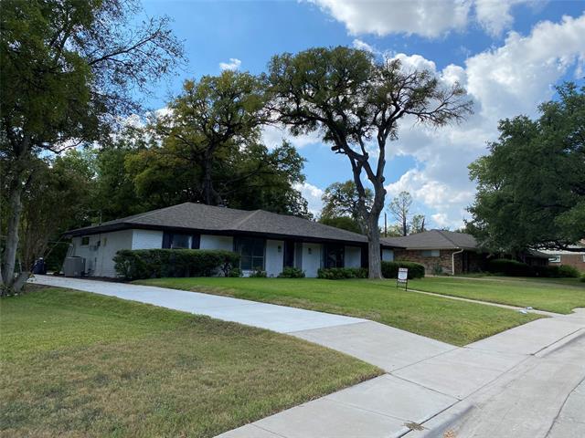 Building Photo - 2608 Briarwood Dr