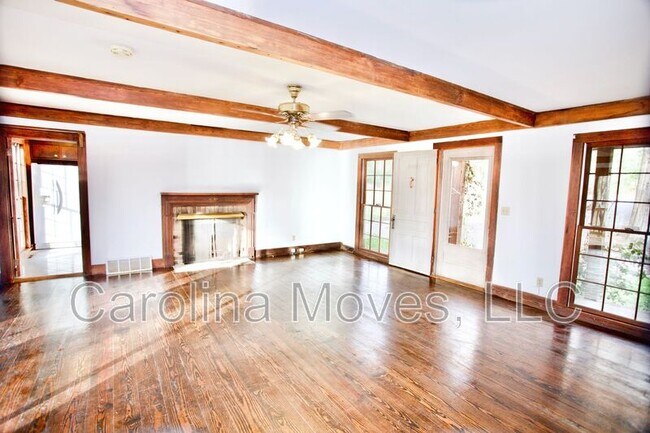 Foto del edificio - 98 Holley Ln