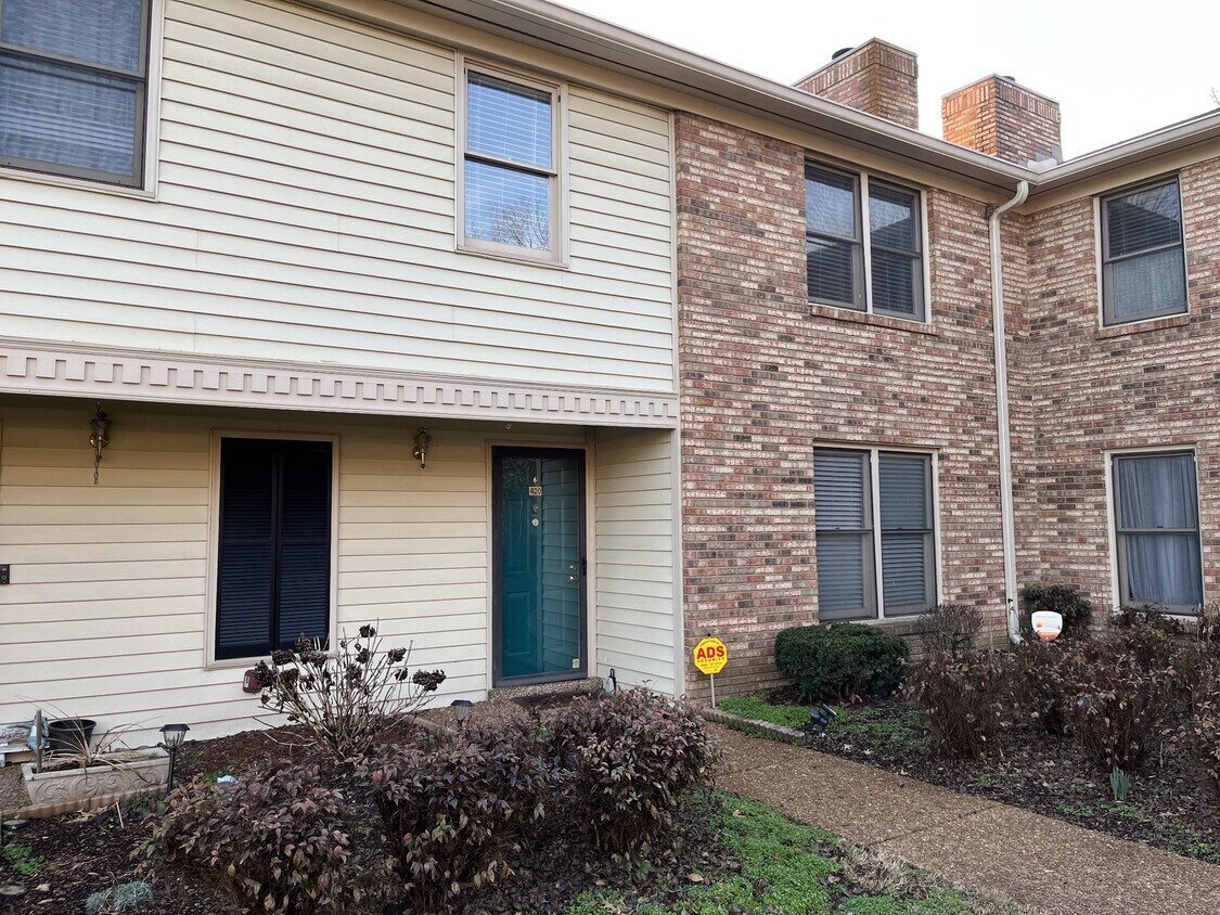420 Westfield Dr, Nashville, TN 37221 Condo for Rent in Nashville, TN