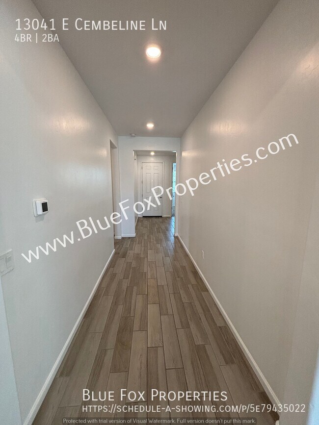 Foto del edificio - 13041 E Cembeline Ln