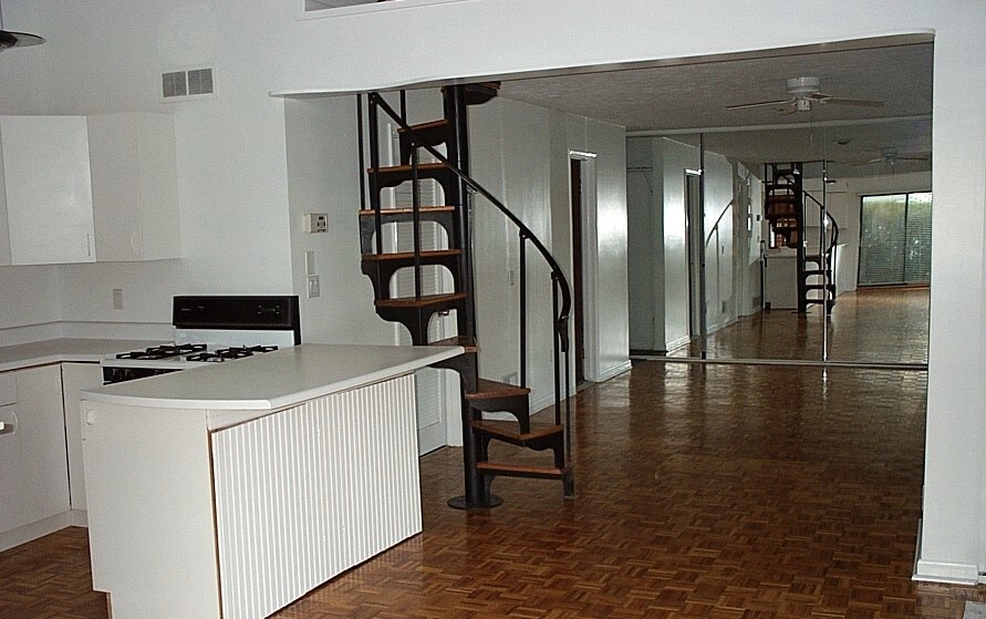Primary Photo - 612 Eastbrooke Ln