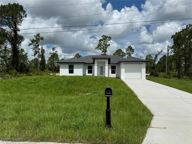 Foto del edificio - 322 McArthur Blvd