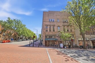 Building Photo - 79 W Market St