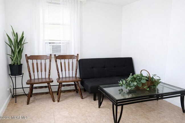 Foto del edificio - 13 Decatur Ave