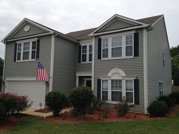 Primary Photo - 140 Longlea Dr