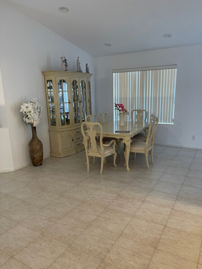 Building Photo - 9558 Cherry Blossom Terrace
