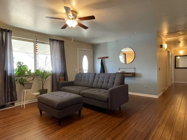 Foto del edificio - 620 S Oswego St