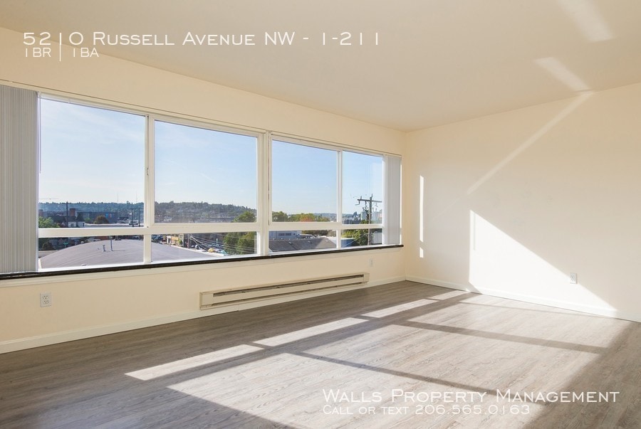 Primary Photo - Spacious One bedroom with extra closet space