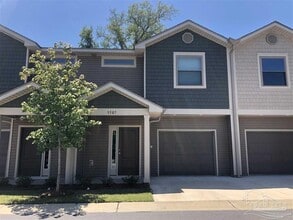 Building Photo - 3507 Mossy Oak Villas Cir