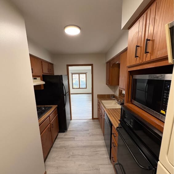 Foto del edificio - 1319 Reed Rd