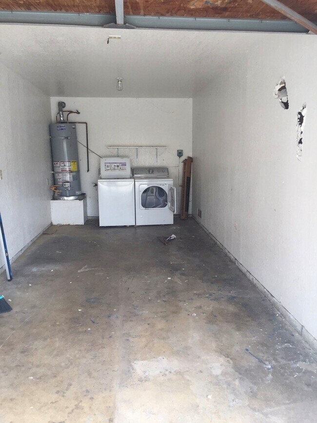 Building Photo - 6709 Trigo Rd