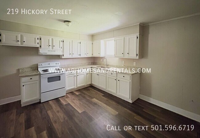 Foto del edificio - 219 Hickory St