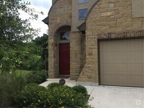 Building Photo - 2101 Rivers Edge Way