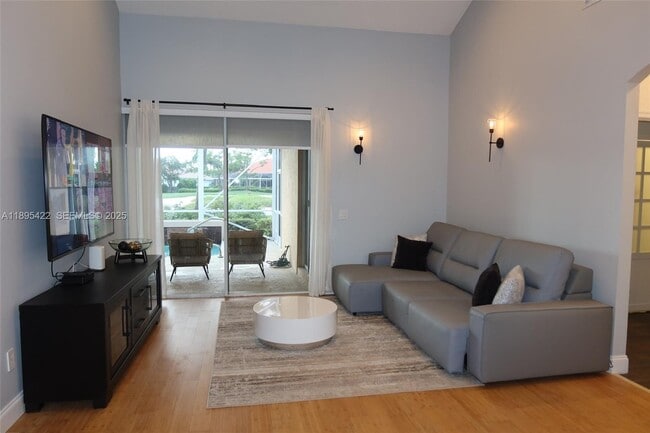 Foto del edificio - 8189 Sandpiper Way